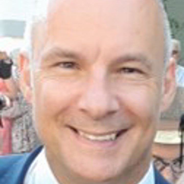 Image of Dr Wayne Carter
