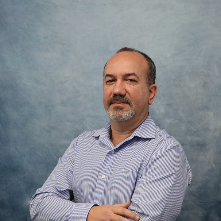 Image of Dr Ricardo Correa