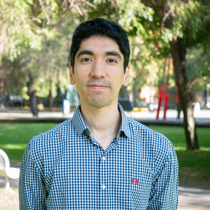 Image of Eduardo Fuentes-Lemus