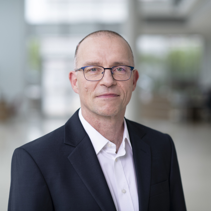 Image of Dr Dietmar Lang